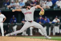 Red Sox place key reliever on IL, call up outfielder from Triple-A
